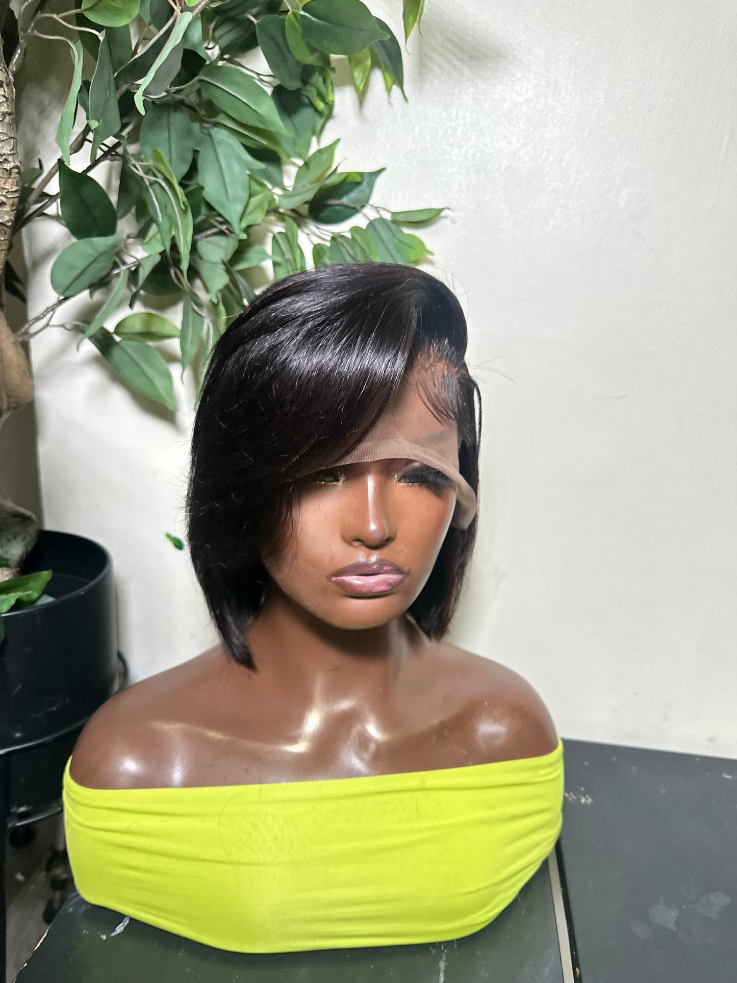 13x4 side part bob